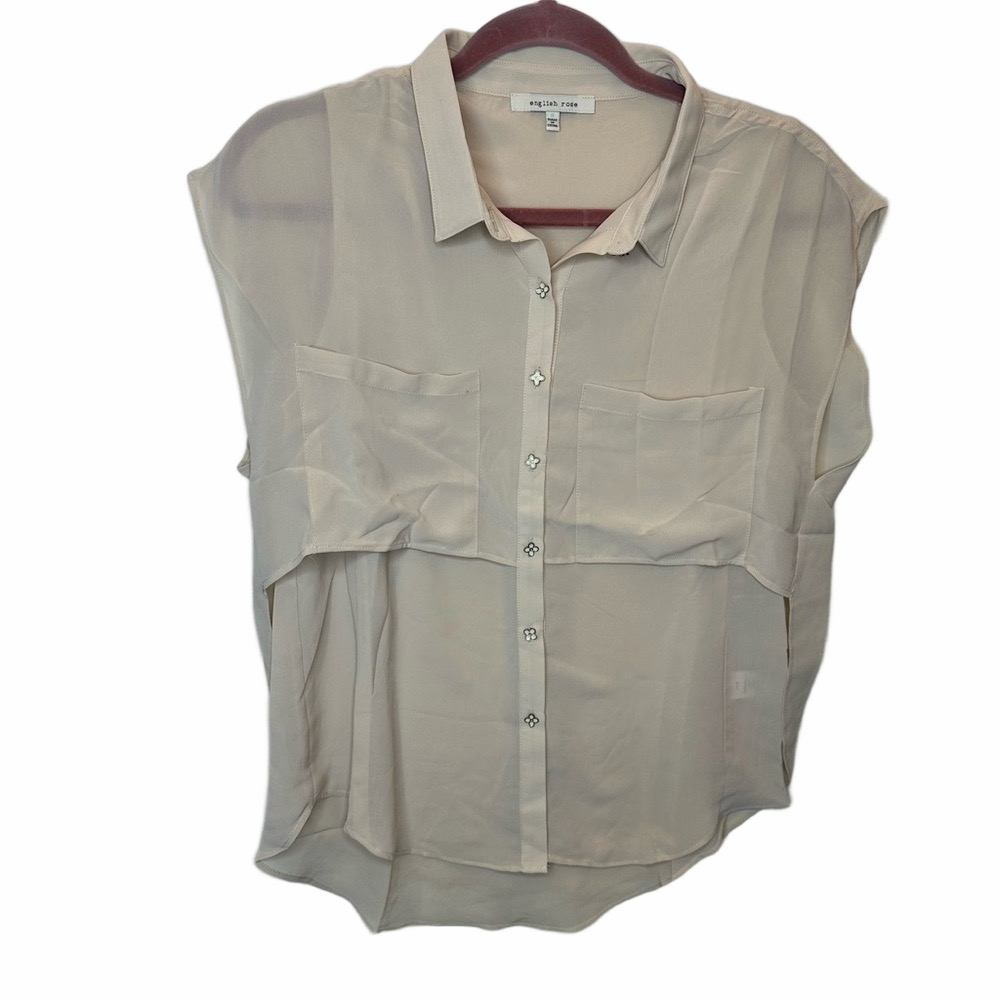 NWT English Rose Beige Peatals Button Up Top Size Small